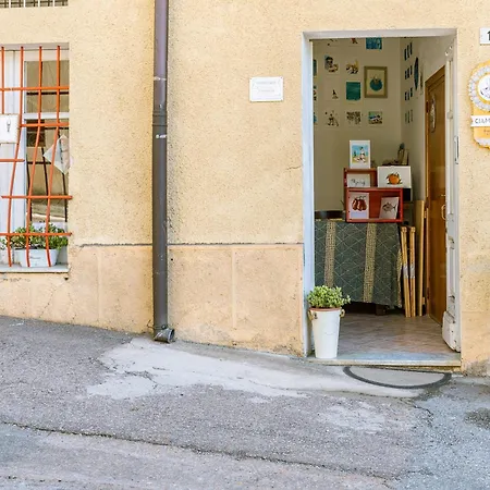 Giaminera & Art Konukevi