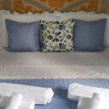 ゲストハウス Giaminera & Art